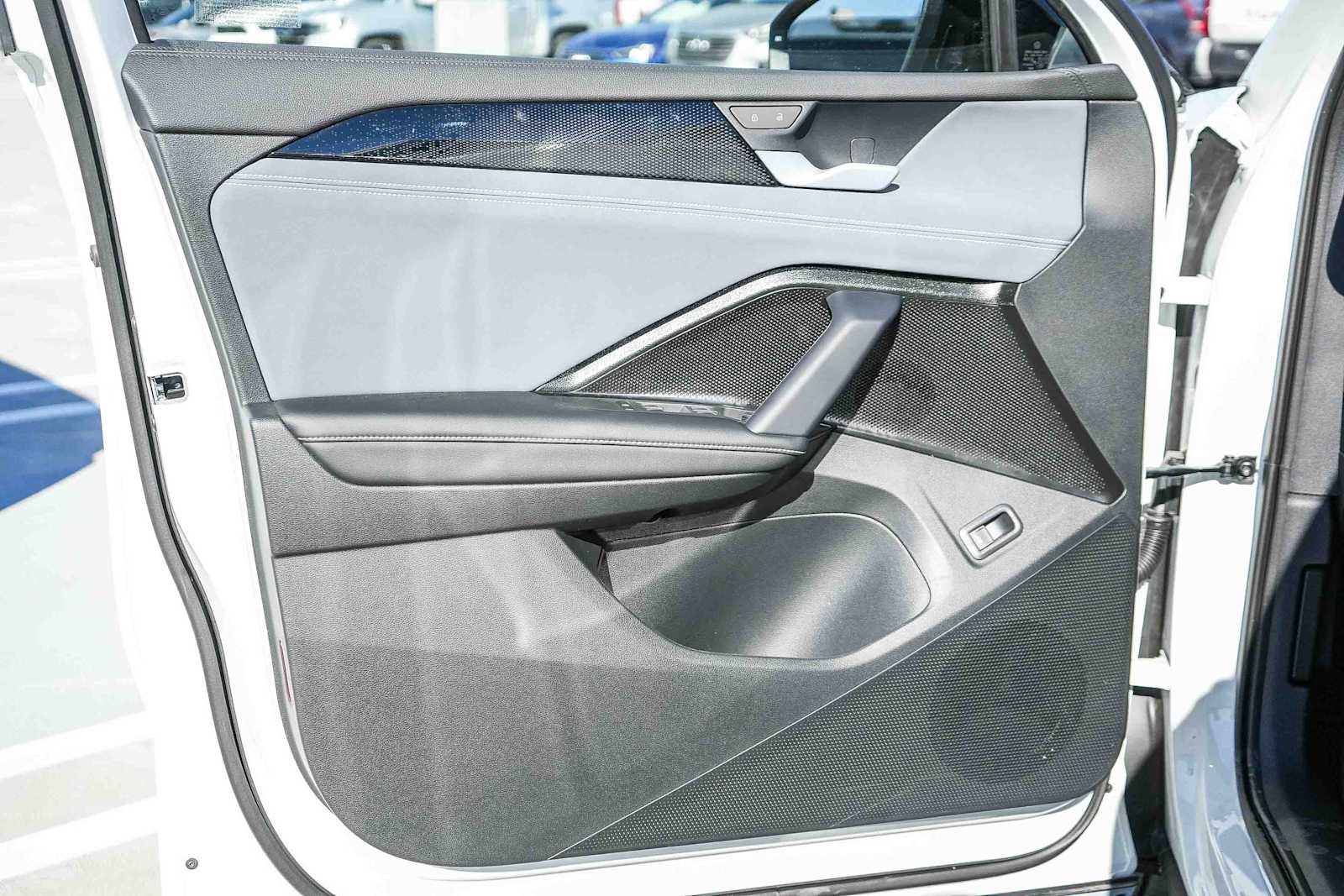 Thumbnail: 2026 Volkswagen Tiguan - 24