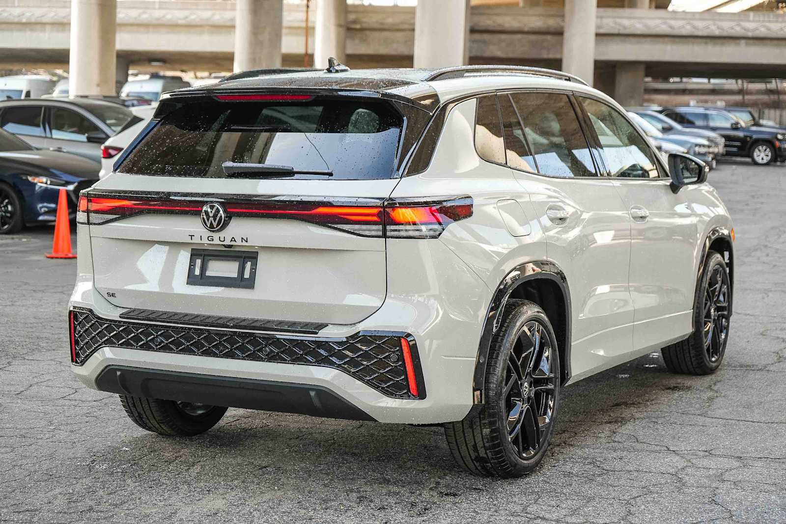 Thumbnail: 2026 Volkswagen Tiguan - 6