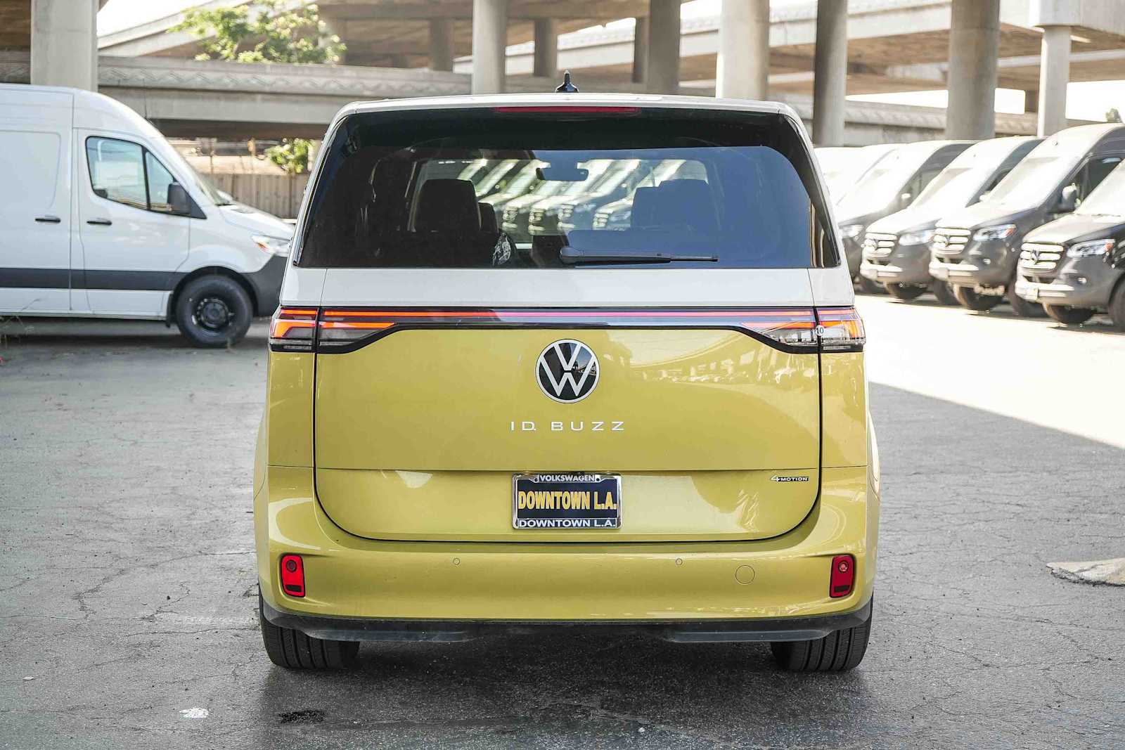 Thumbnail: 2025 Volkswagen ID.Buzz - 7