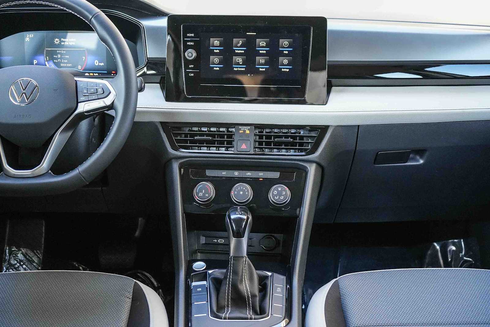 Thumbnail: 2026 Volkswagen Taos - 14