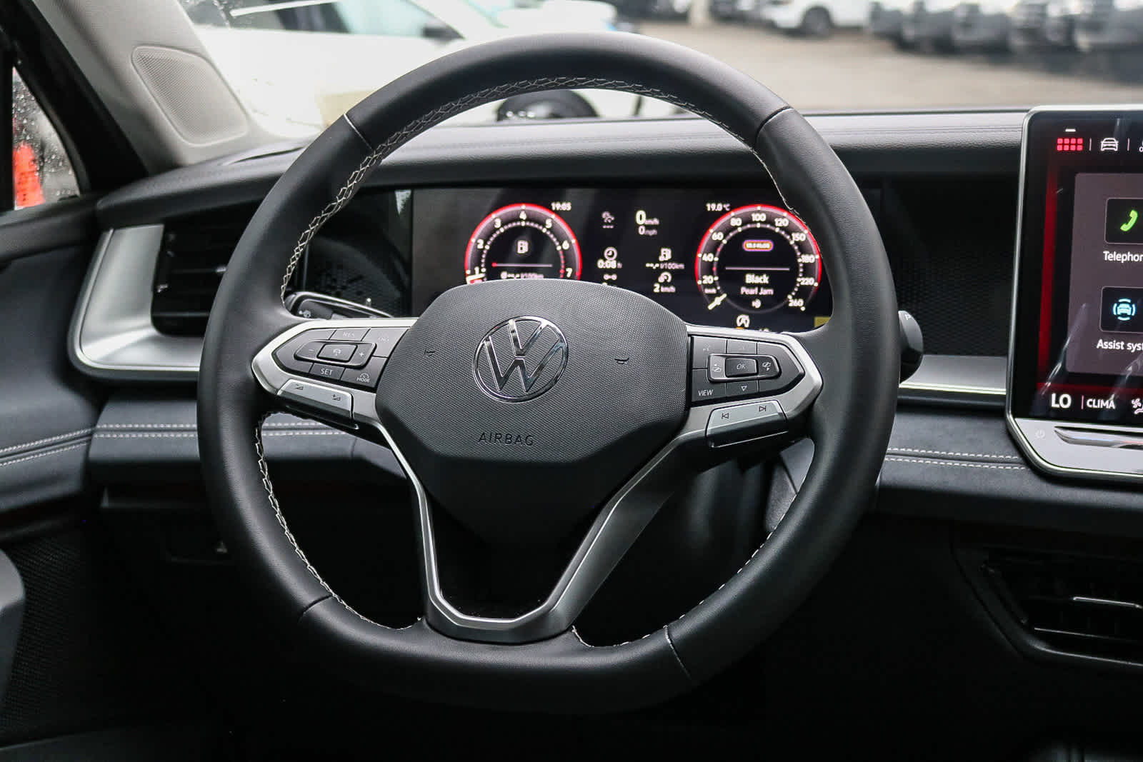 Thumbnail: 2026 Volkswagen Tiguan - 17