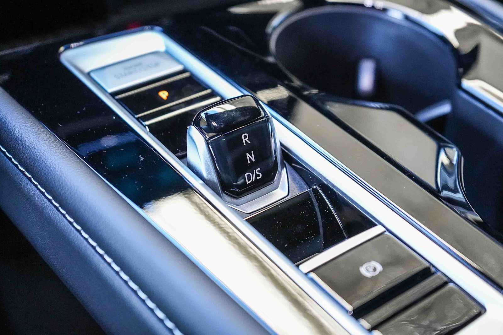 Thumbnail: 2026 Volkswagen Atlas - 21