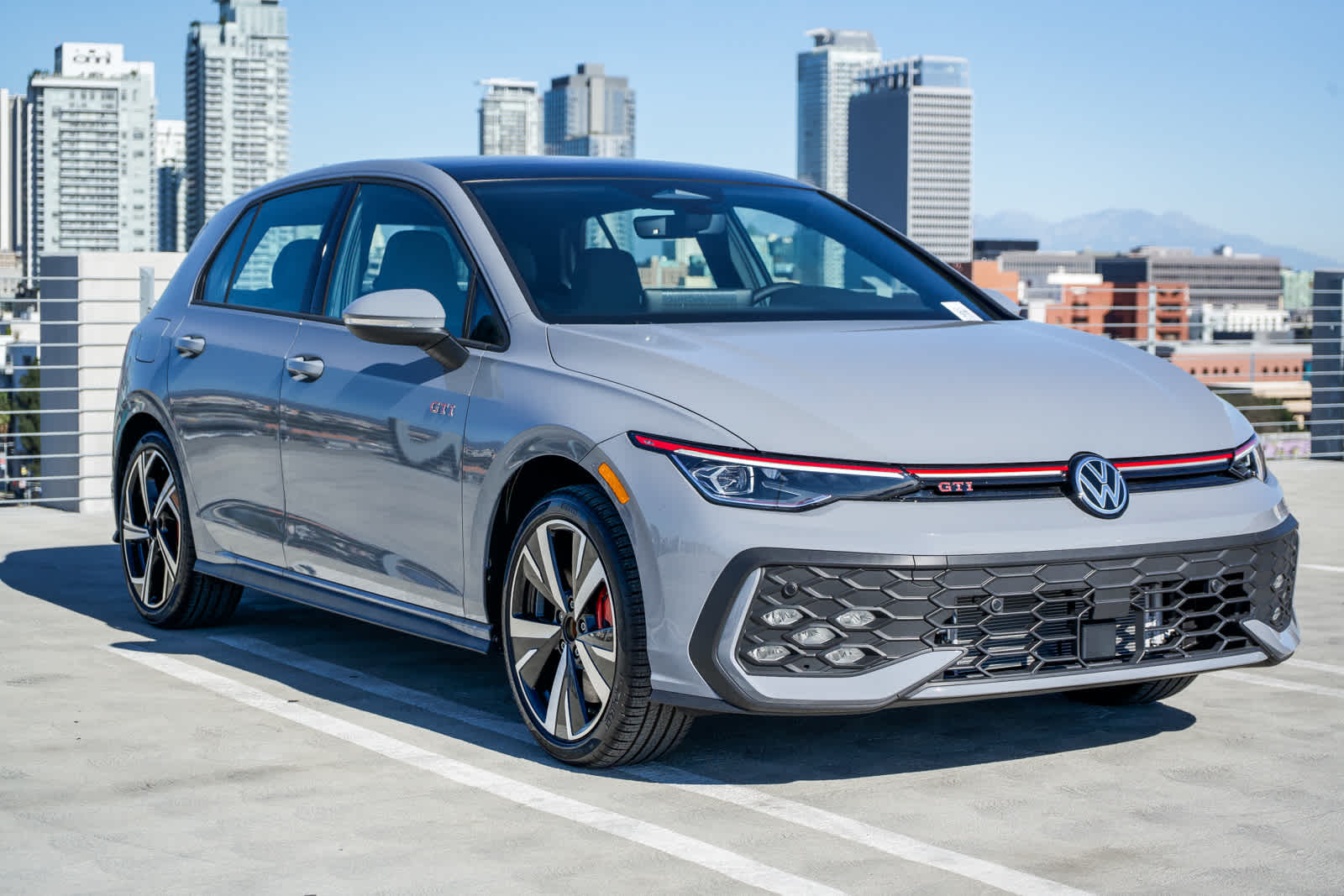 Thumbnail: 2026 Volkswagen Golf - 3