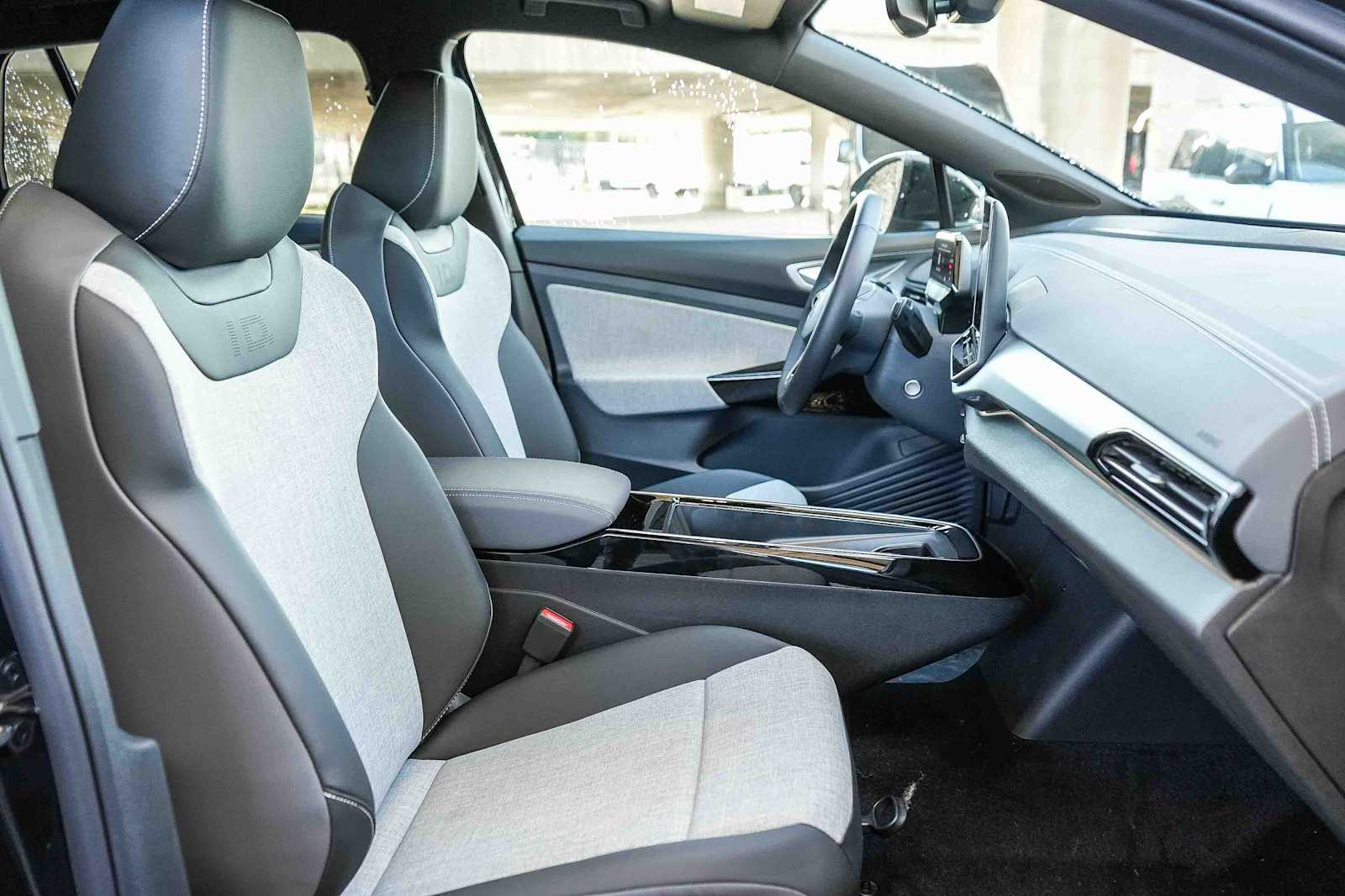 Thumbnail: 2026 Volkswagen ID.4 - 17