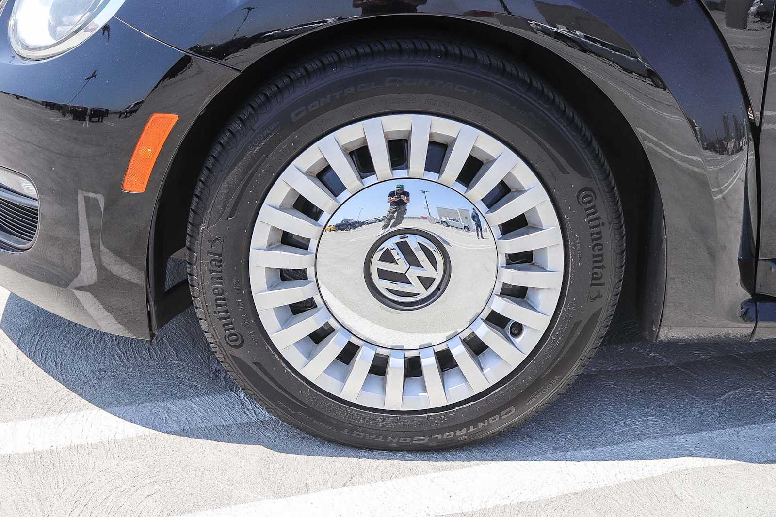 Thumbnail: 2016 Volkswagen Beetle - 10