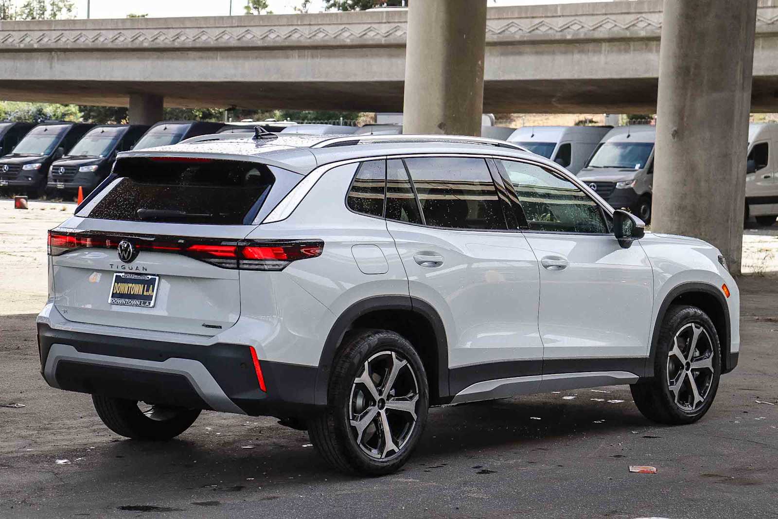 Thumbnail: 2026 Volkswagen Tiguan - 4