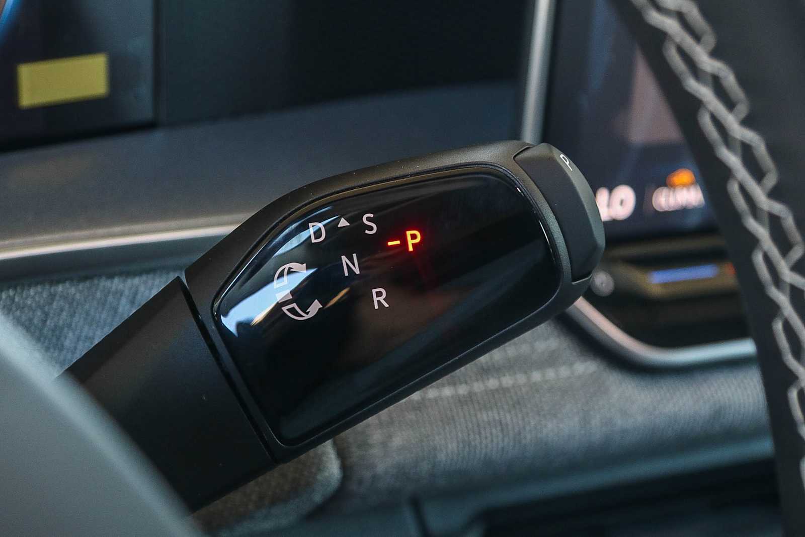 Thumbnail: 2025 Volkswagen Tiguan - 20