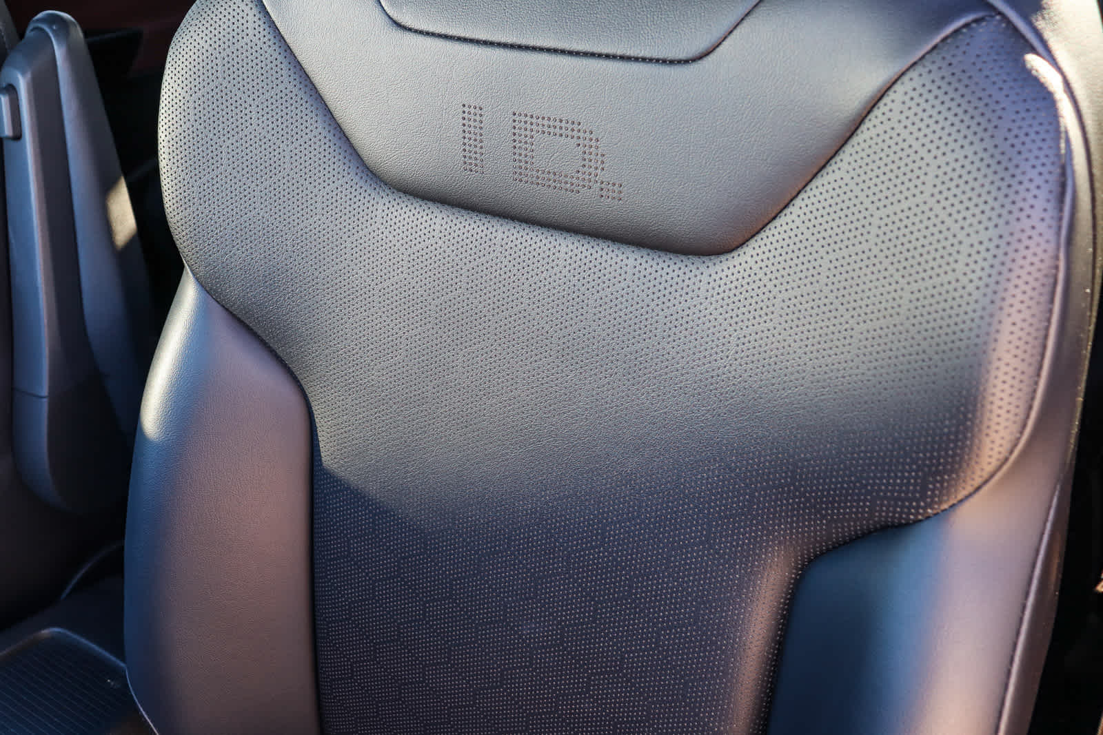 Thumbnail: 2021 Volkswagen ID.4 - 27