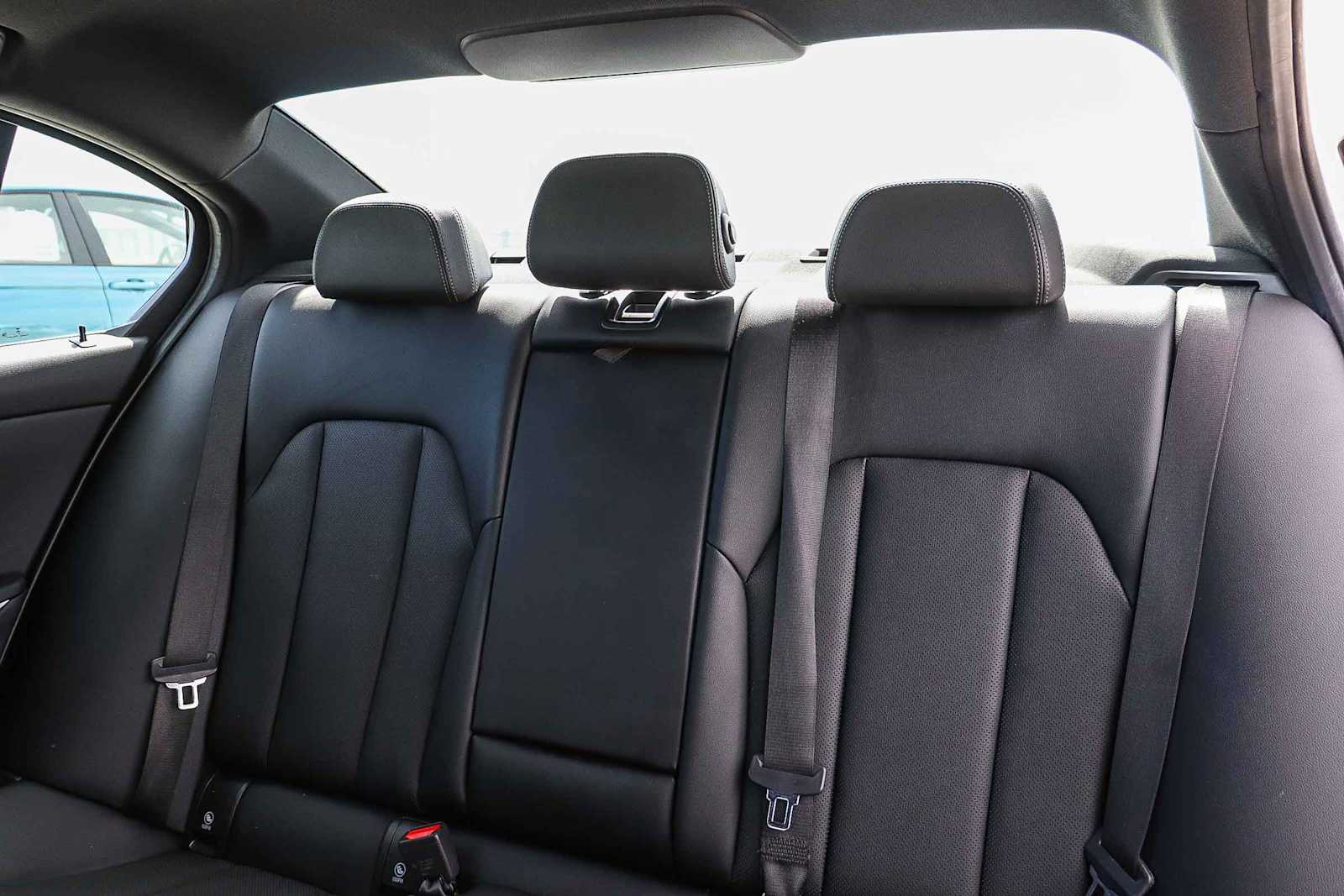 Thumbnail: 2024 BMW 3 Series - 17