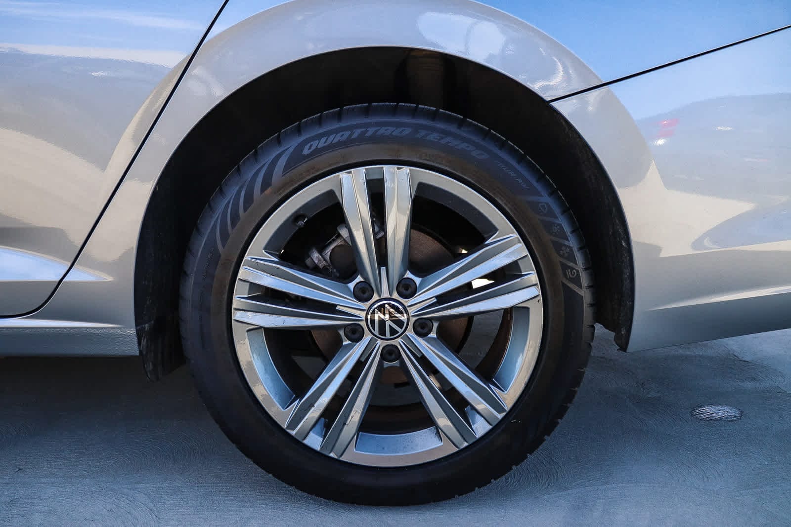 Thumbnail: 2024 Volkswagen Jetta - 10