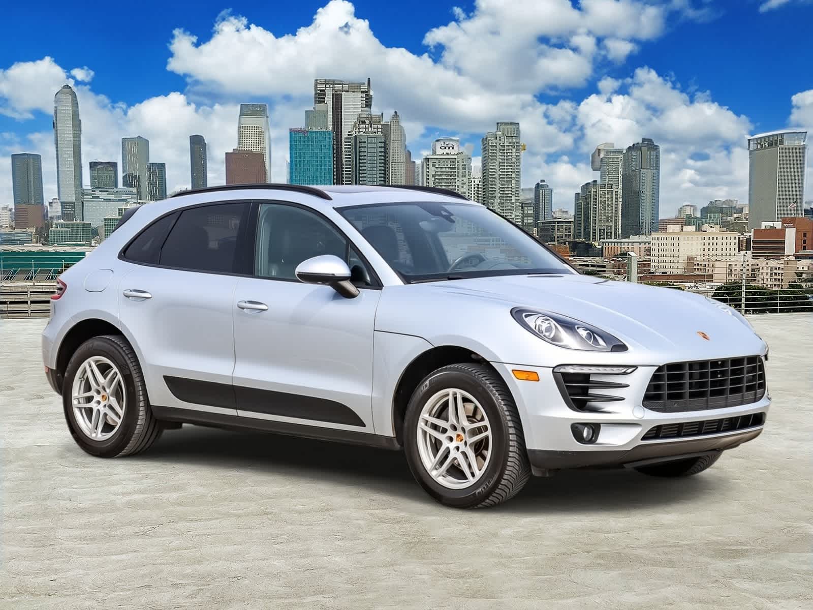 Thumbnail: 2018 Porsche Macan - 2