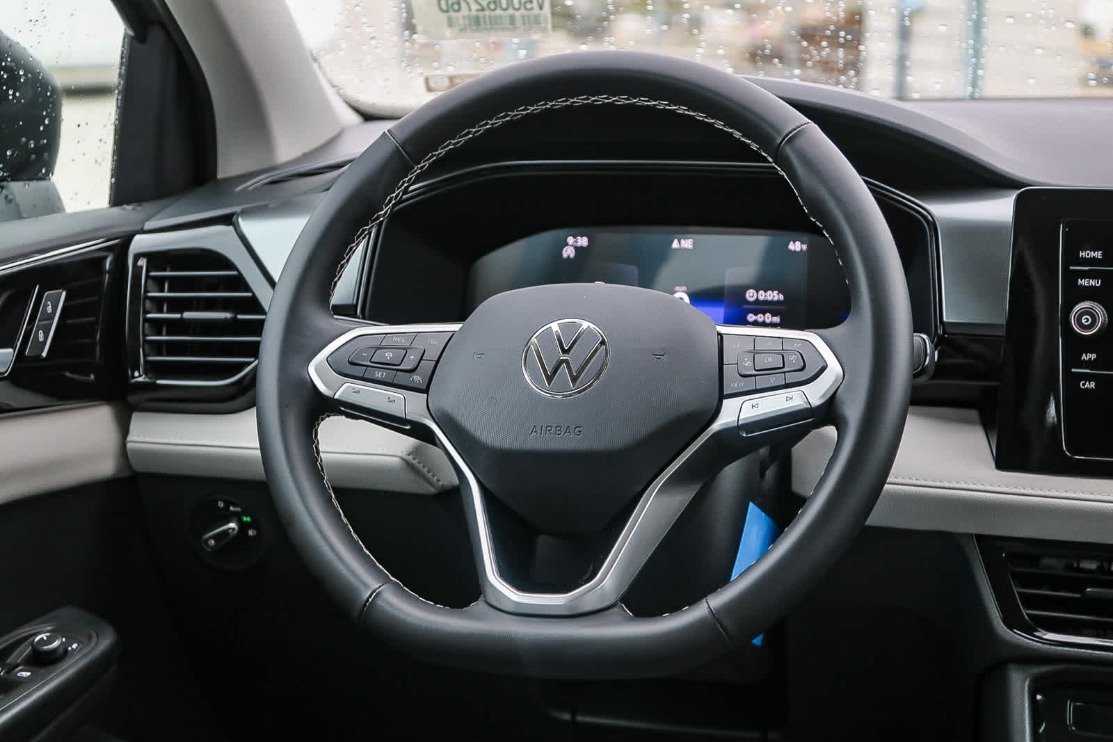 Thumbnail: 2025 Volkswagen Taos - 16