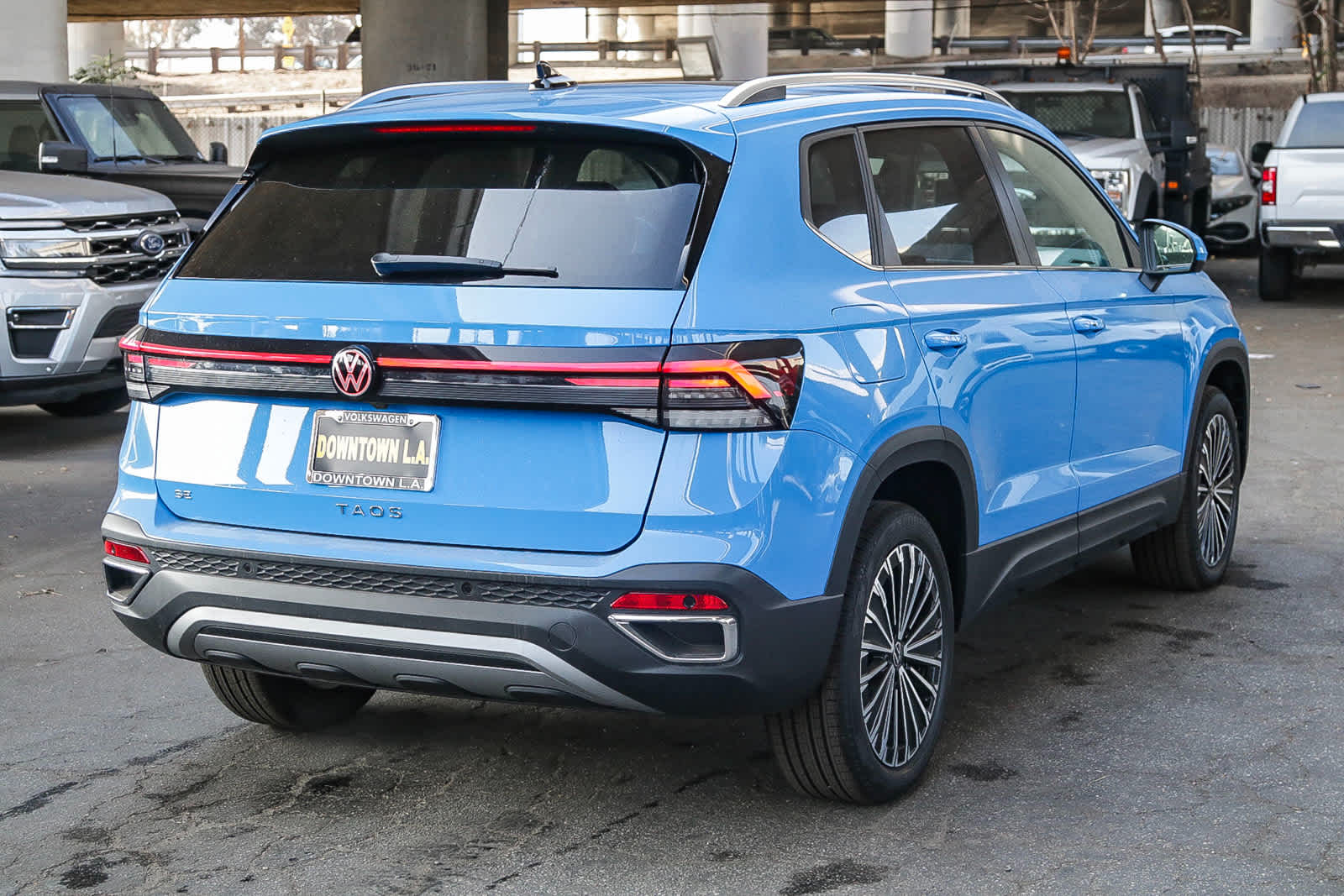 Thumbnail: 2025 Volkswagen Taos - 5