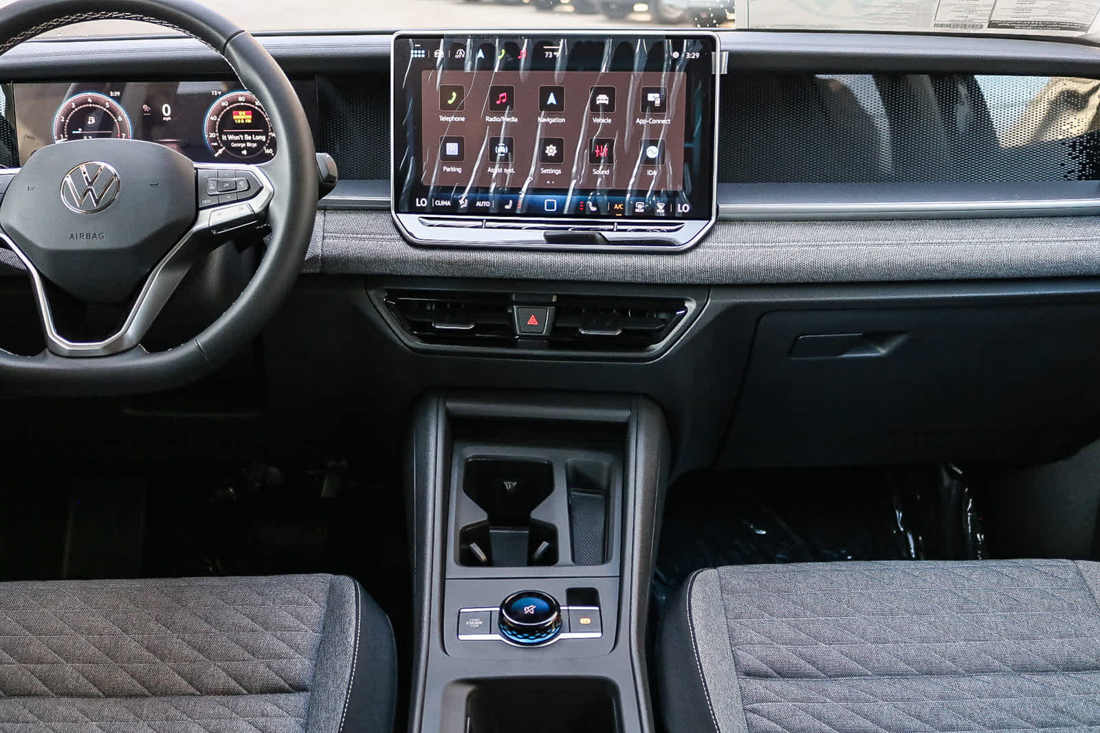 Thumbnail: 2025 Volkswagen Tiguan - 13