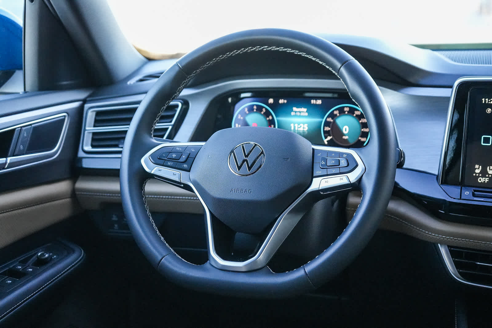 Thumbnail: 2026 Volkswagen Atlas - 17