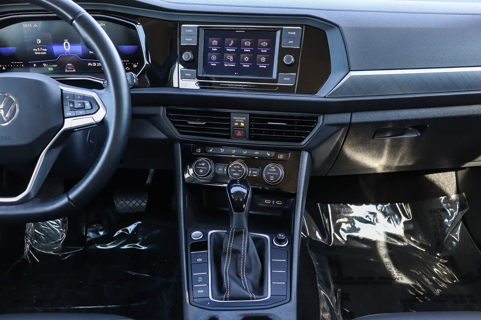 Thumbnail: 2024 Volkswagen Jetta - 13