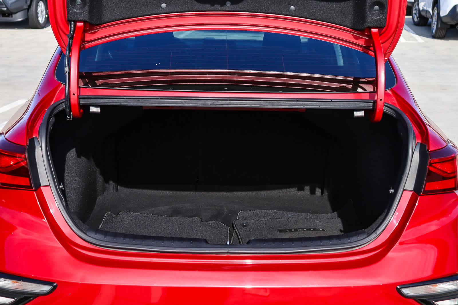 Thumbnail: 2019 Kia Forte - 27