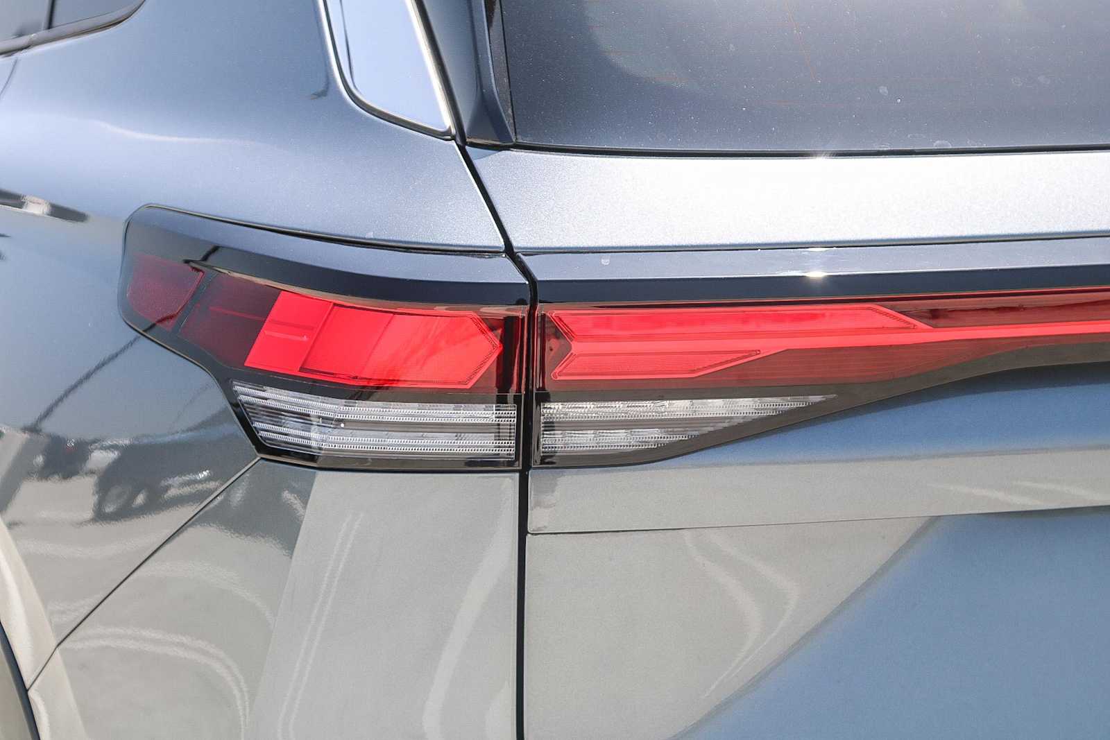 Thumbnail: 2025 Volkswagen Tiguan - 9