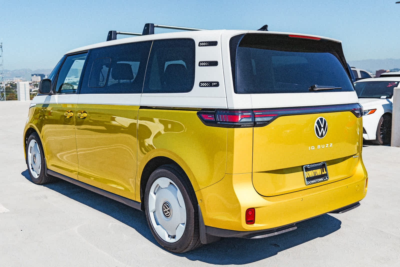 Thumbnail: 2025 Volkswagen ID.Buzz - 6