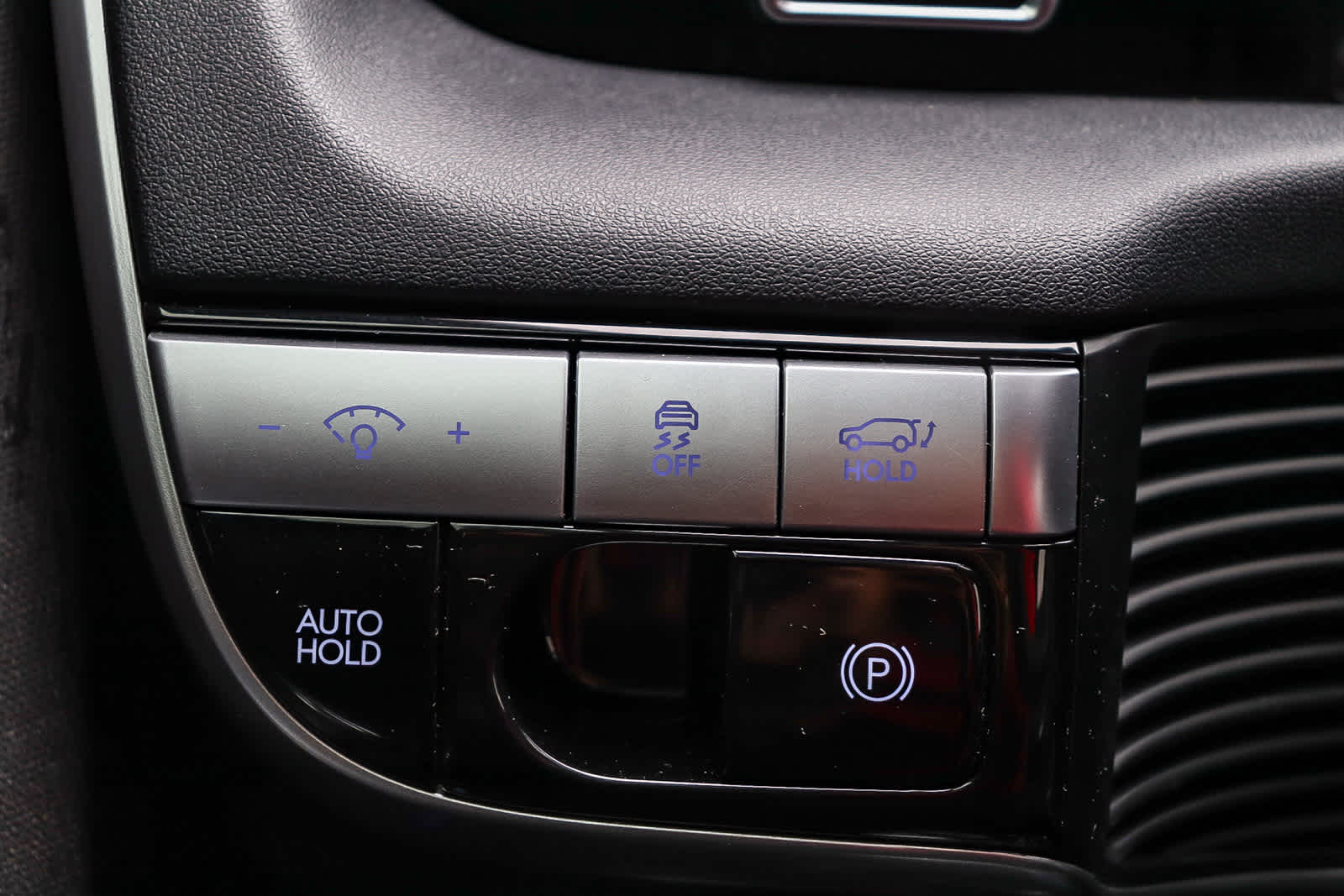 Thumbnail: 2022 Hyundai Ioniq 5 - 22