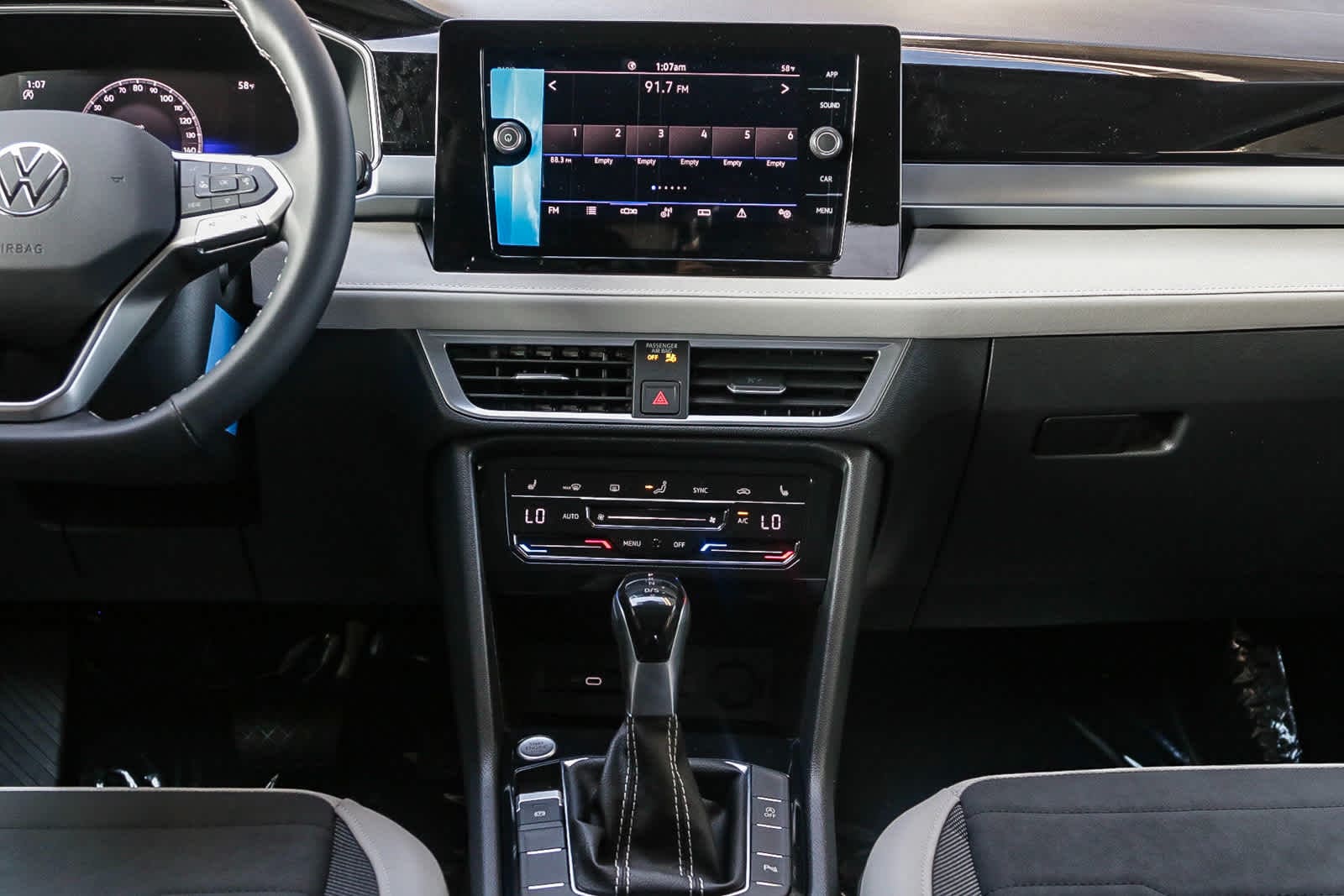 Thumbnail: 2025 Volkswagen Taos - 13