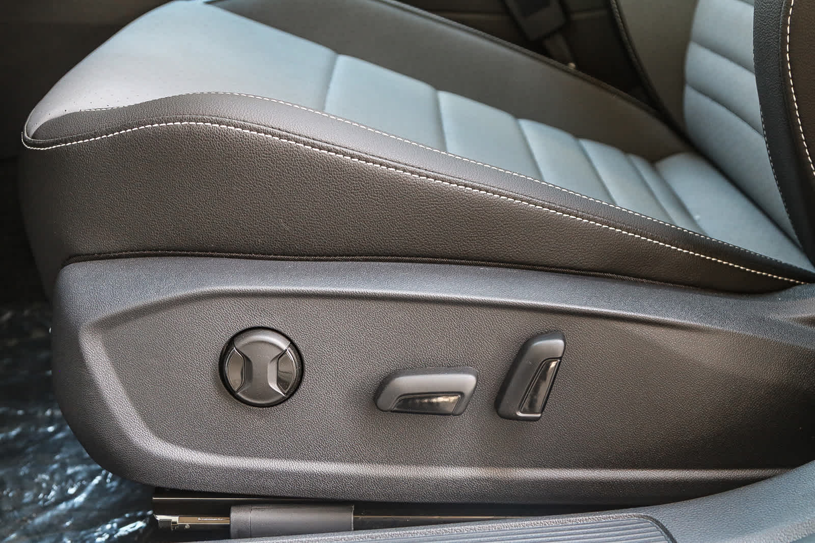 Thumbnail: 2025 Volkswagen Jetta - 23