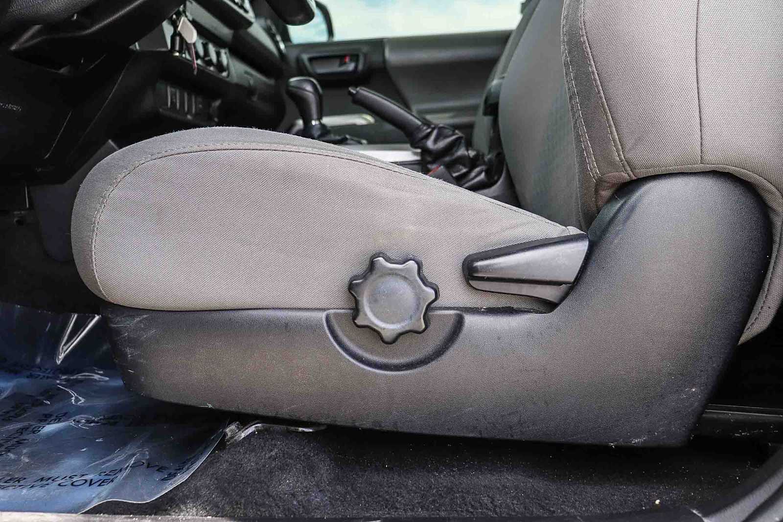 2021 Toyota Tacoma SR5 - Photo 21