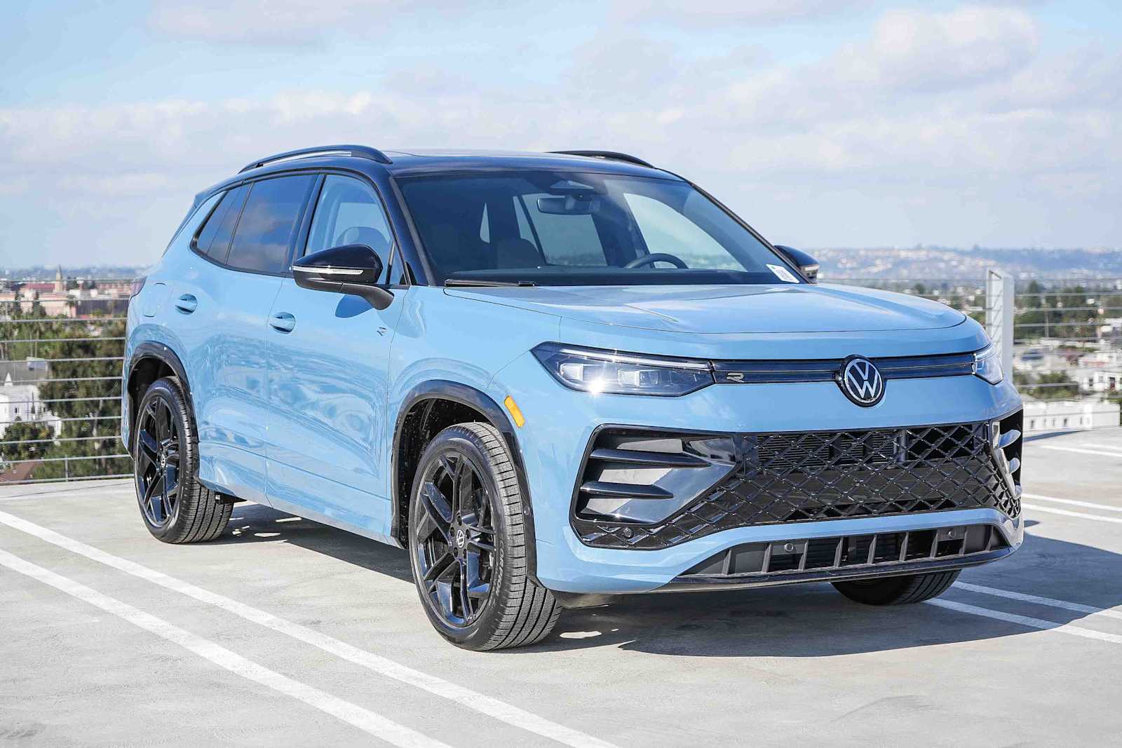 Thumbnail: 2026 Volkswagen Tiguan - 3