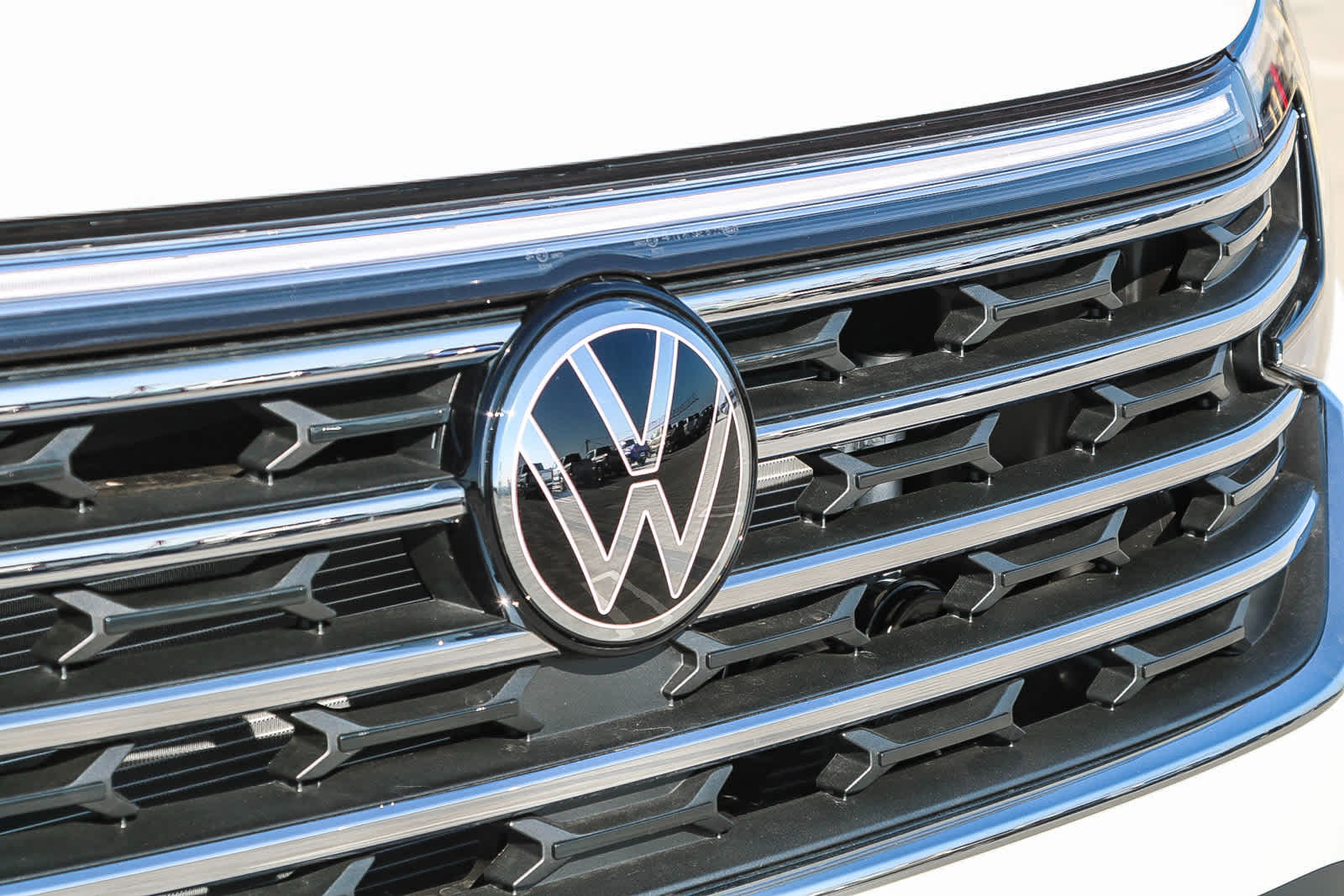 2024 Volkswagen Atlas SE Technology photo 4