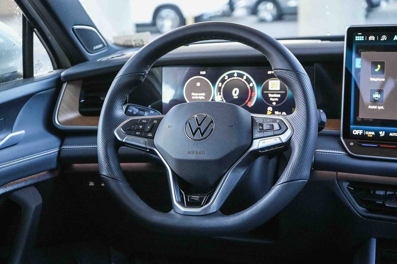 Thumbnail: 2026 Volkswagen Tiguan - 16