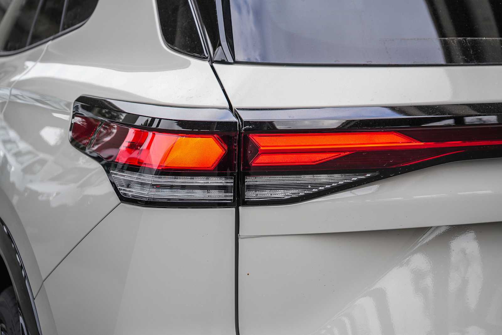 Thumbnail: 2026 Volkswagen Tiguan - 6