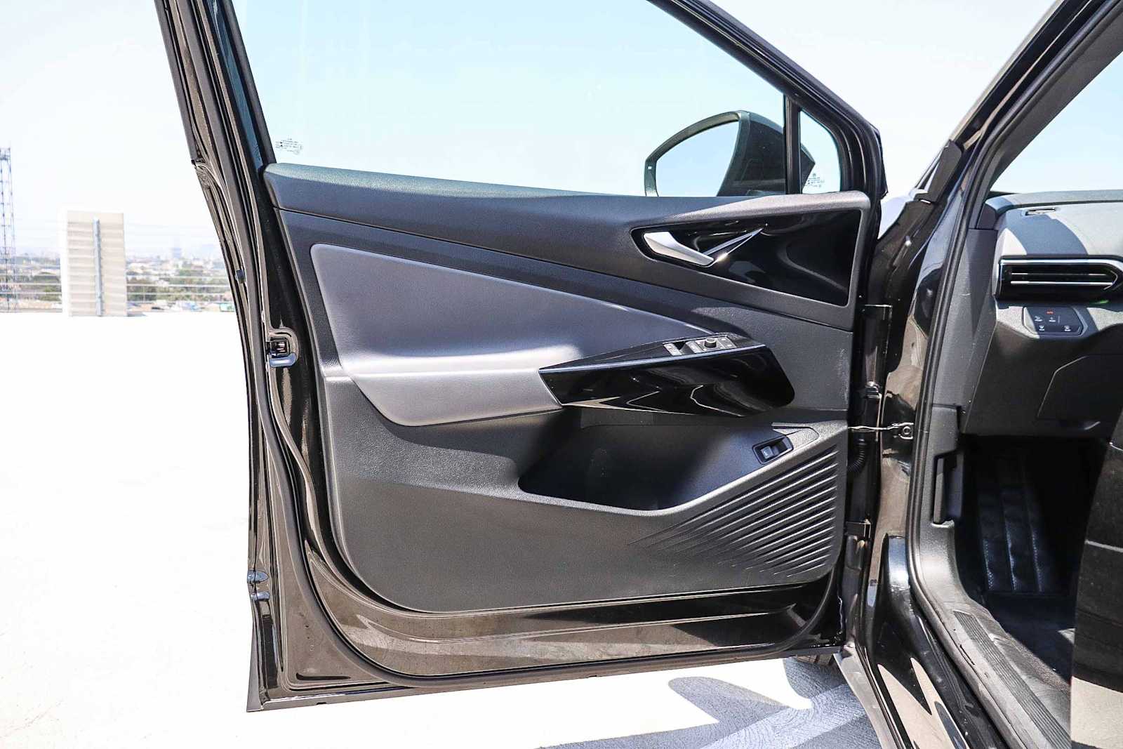 Thumbnail: 2021 Volkswagen ID.4 - 19