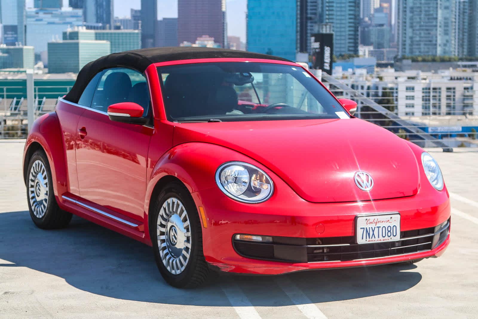 Thumbnail: 2016 Volkswagen Beetle - 3