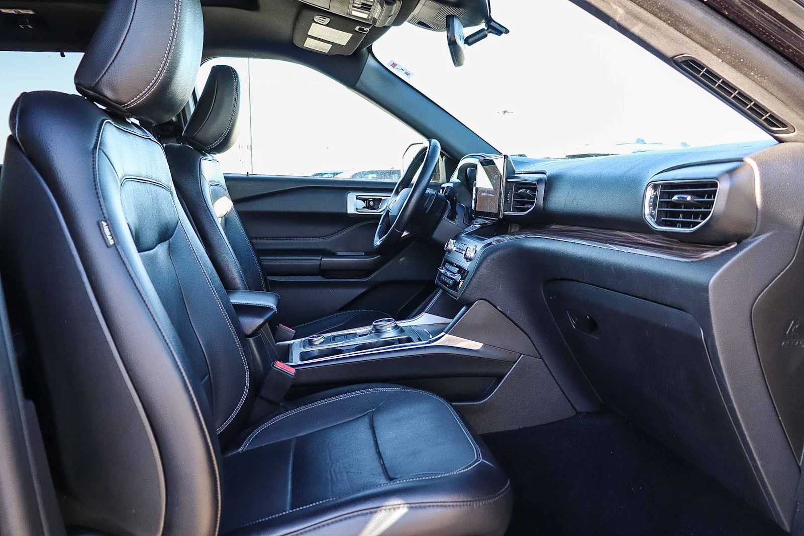 Thumbnail: 2020 Ford Explorer - 17