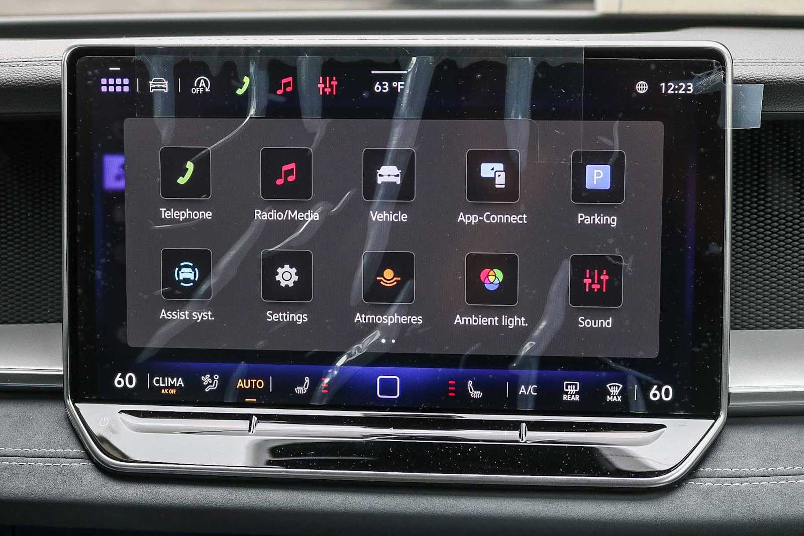 Thumbnail: 2026 Volkswagen Tiguan - 15