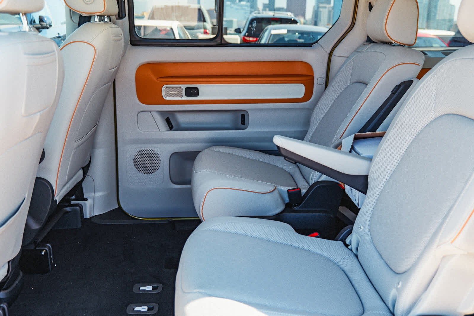 Thumbnail: 2025 Volkswagen ID.Buzz - 19