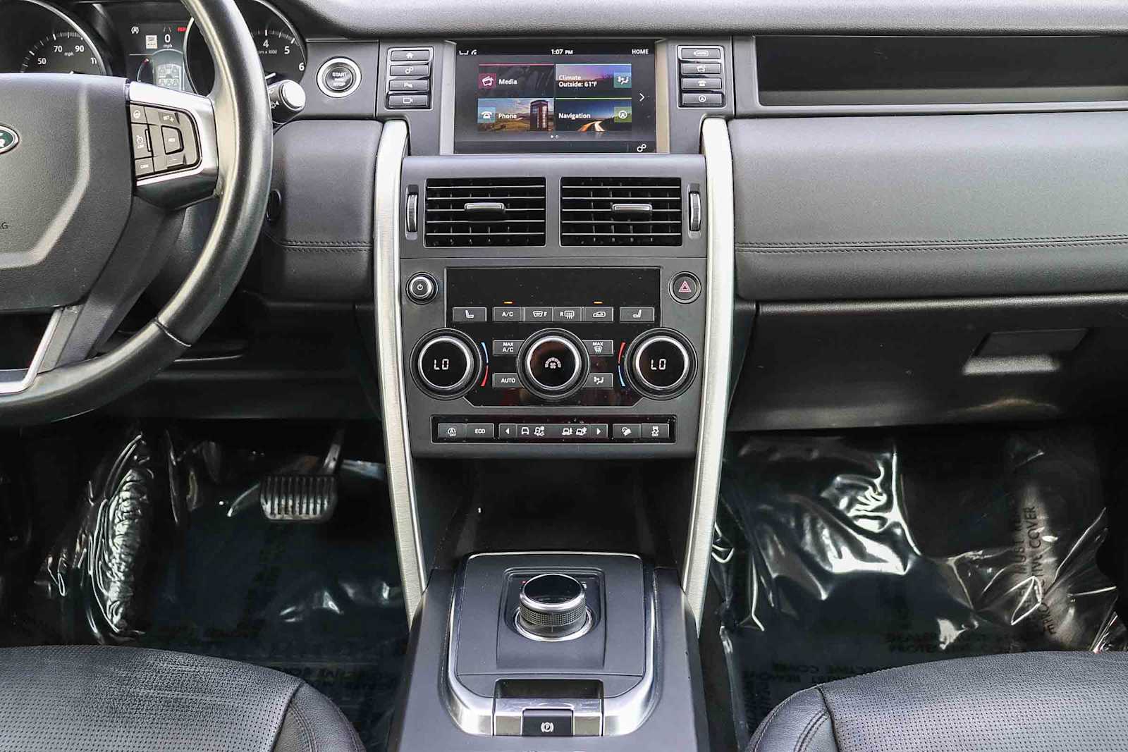 Thumbnail: 2018 Land Rover Discovery Sport - 13