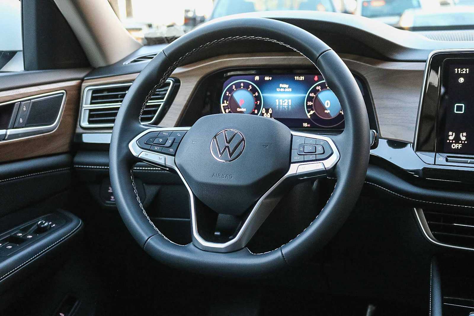 Thumbnail: 2026 Volkswagen Atlas - 15