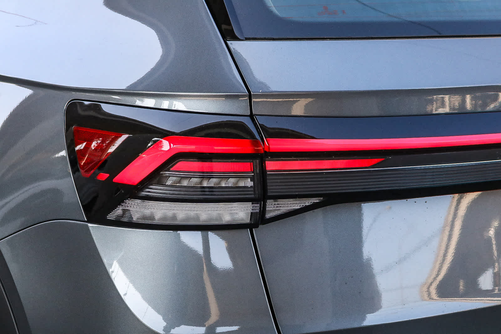 Thumbnail: 2025 Volkswagen Taos - 9