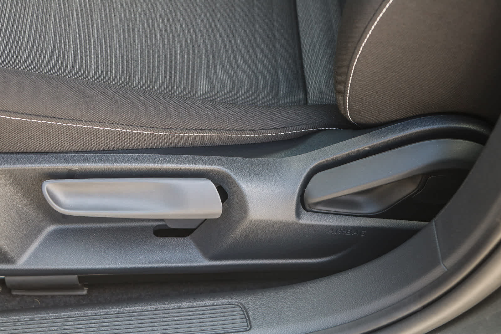 Thumbnail: 2025 Volkswagen Jetta - 22