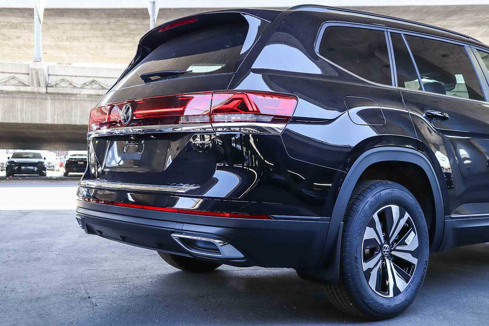 Thumbnail: 2026 Volkswagen Atlas - 9