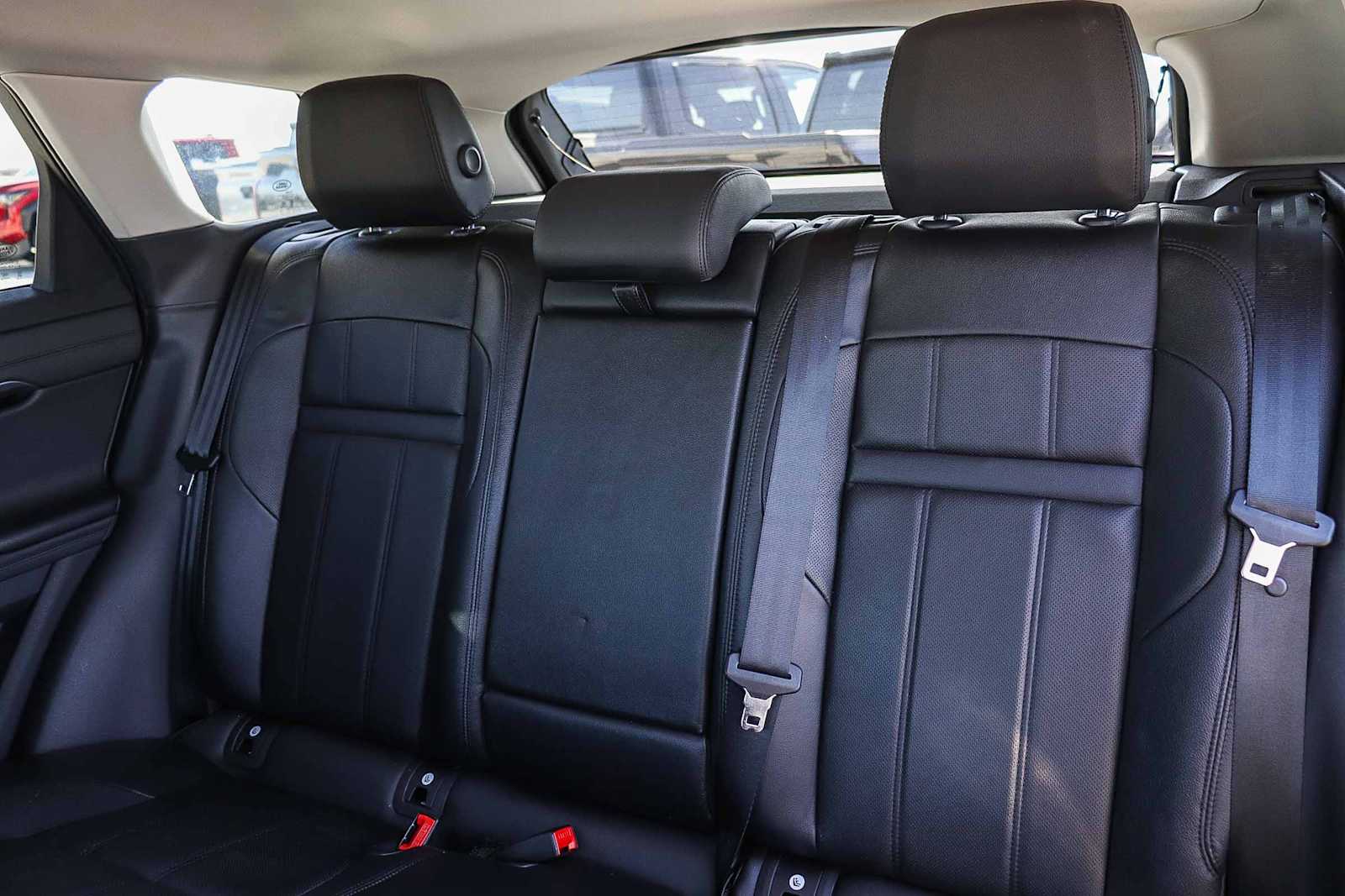 Thumbnail: 2022 Land Rover Range Rover Evoque - 19