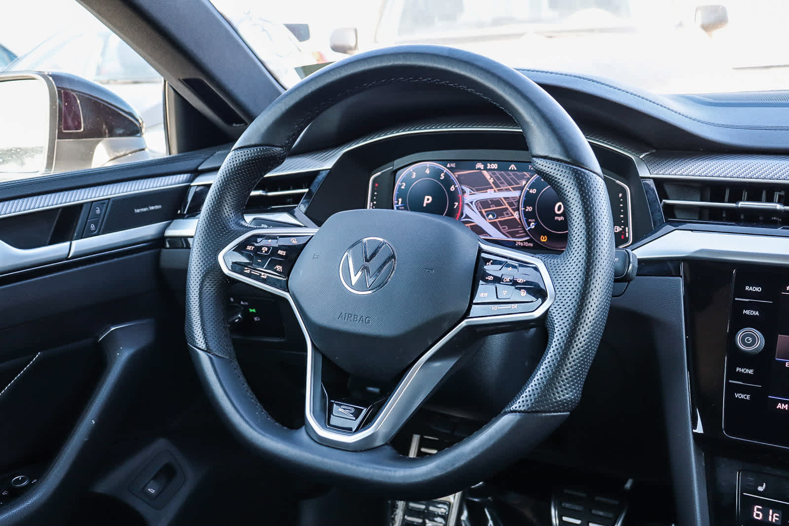 Thumbnail: 2023 Volkswagen Arteon - 16