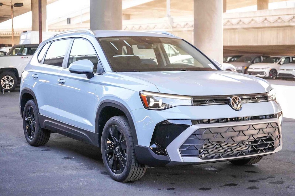 New 2026 Volkswagen Taos 1.5T SE SUV