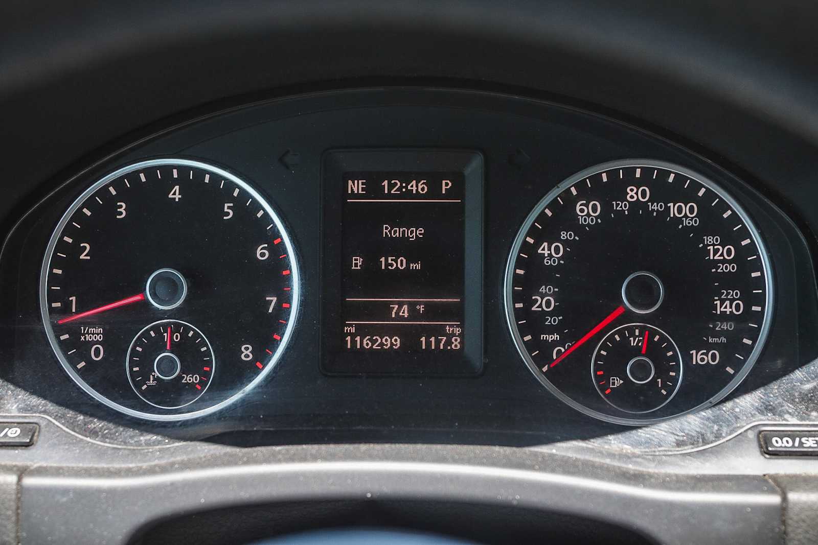 Thumbnail: 2016 Volkswagen Tiguan - 23