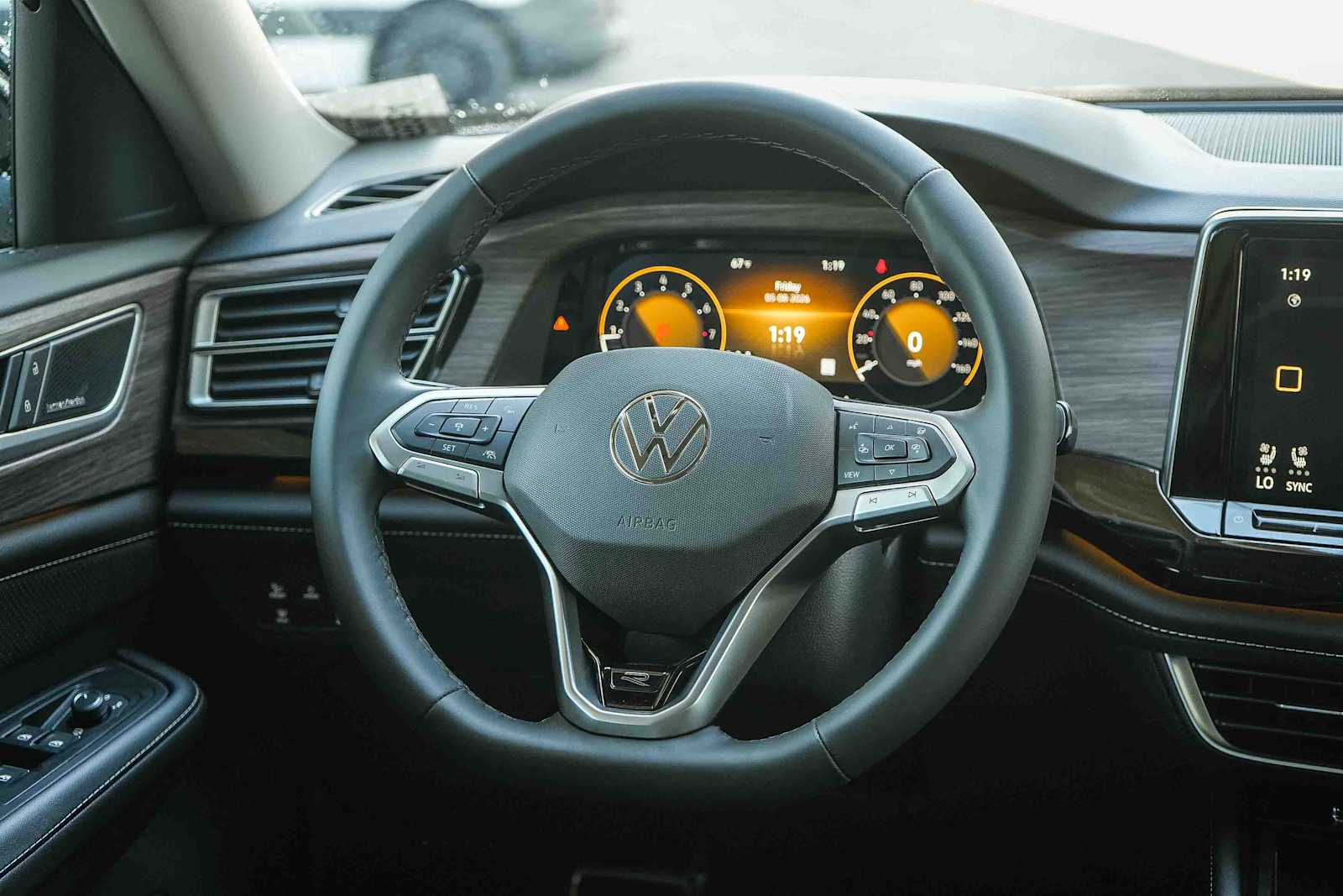 Thumbnail: 2026 Volkswagen Atlas - 17