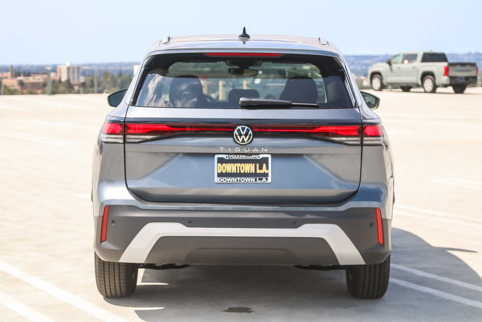 Thumbnail: 2025 Volkswagen Tiguan - 7