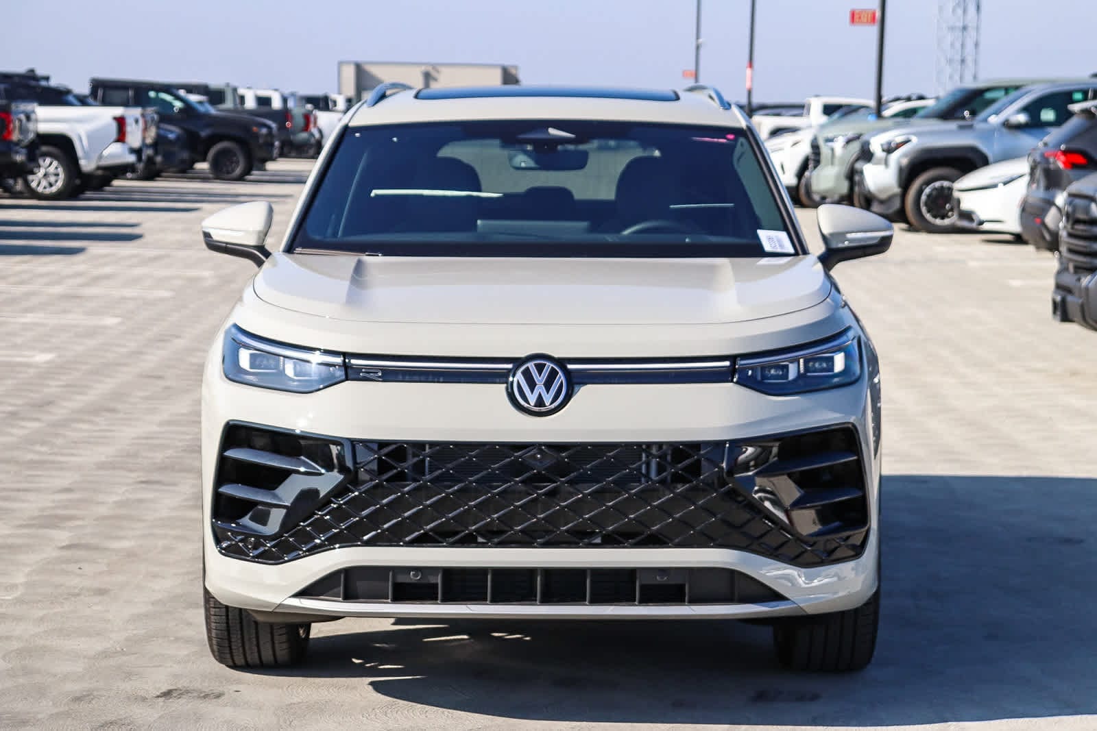 Thumbnail: 2026 Volkswagen Tiguan - 2