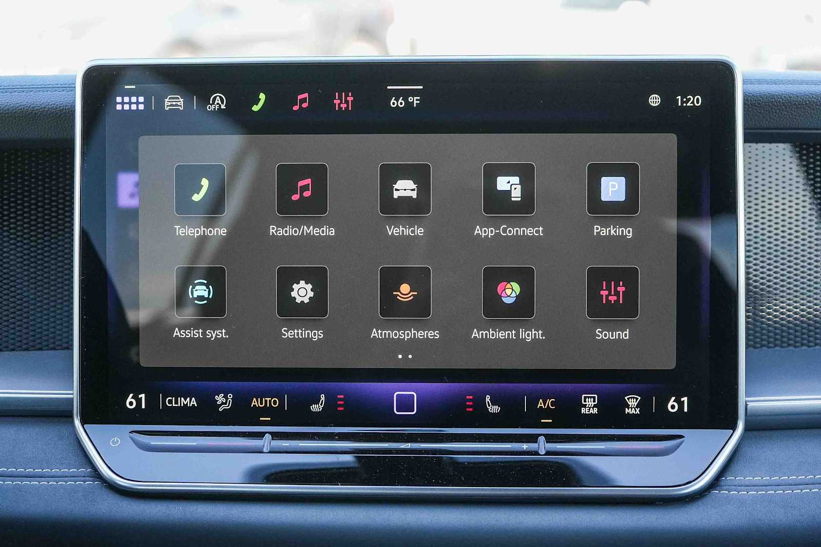 Thumbnail: 2026 Volkswagen Tiguan - 16