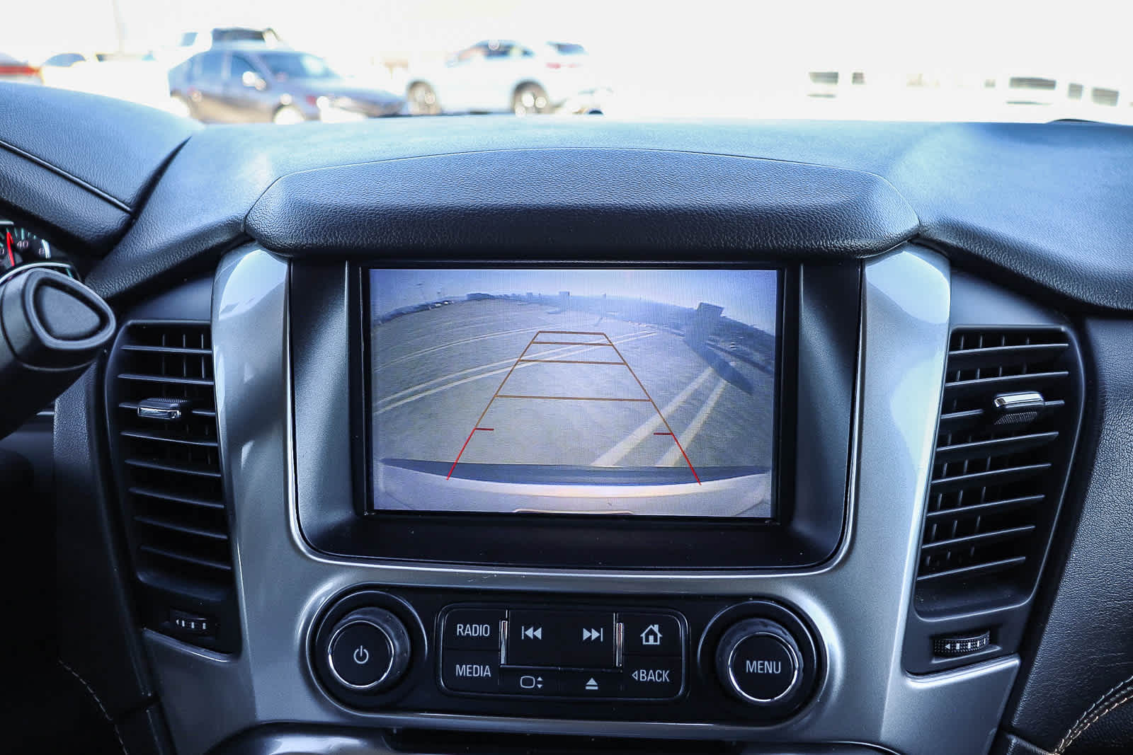 Thumbnail: 2020 Chevrolet Tahoe - 25